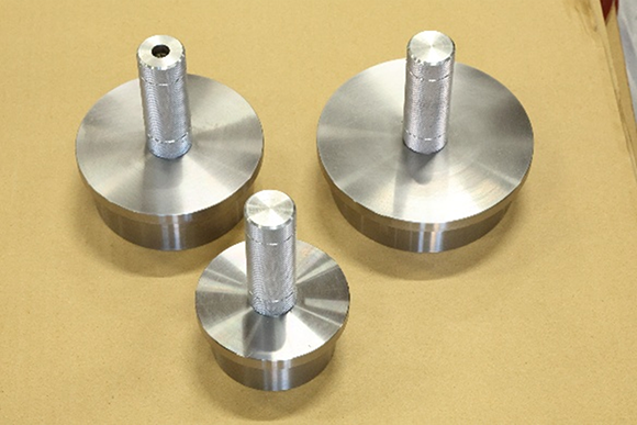 NC旋盤による精密部品加工